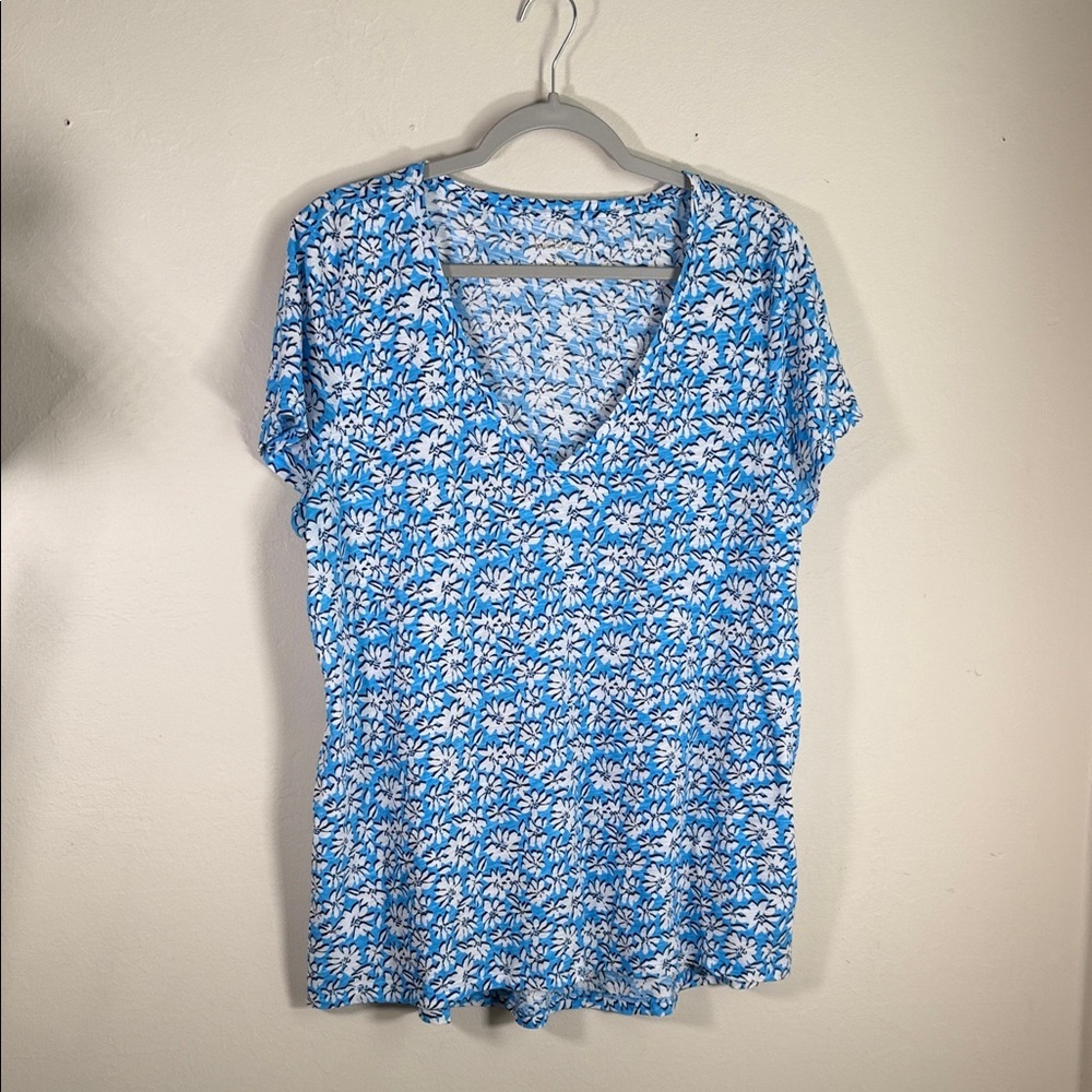 Lilly Pulitzer Blue and White Daisy Print Short Sleeve Tee